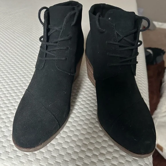 Toms booties - Picture 3 of 6